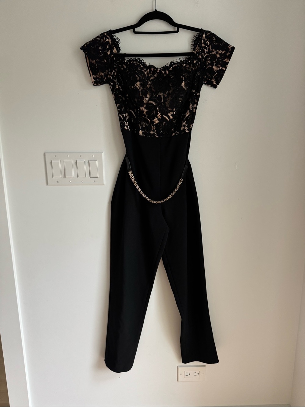 Eliza J Lace Off-The-Shoulder Jumpsuit Women’s Sz 4